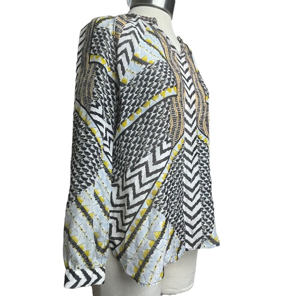 Hale Bob Black /White / Yellow Animal Print 100% Silk Beaded V Neckine Blouse Sm - Picture 2 of 16